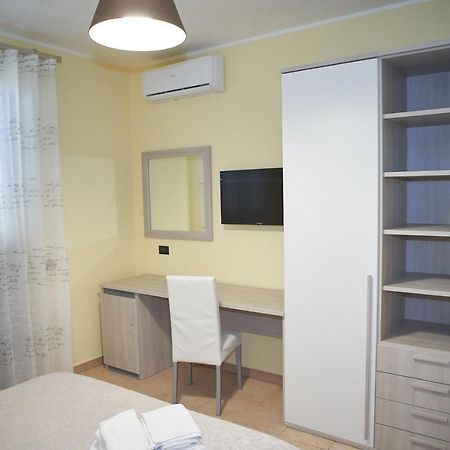 B&B Mary Grace Rossano Stazione Экстерьер фото