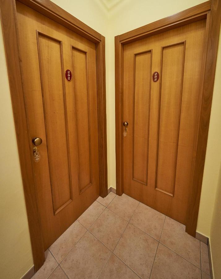 B&B Mary Grace Rossano Stazione Экстерьер фото