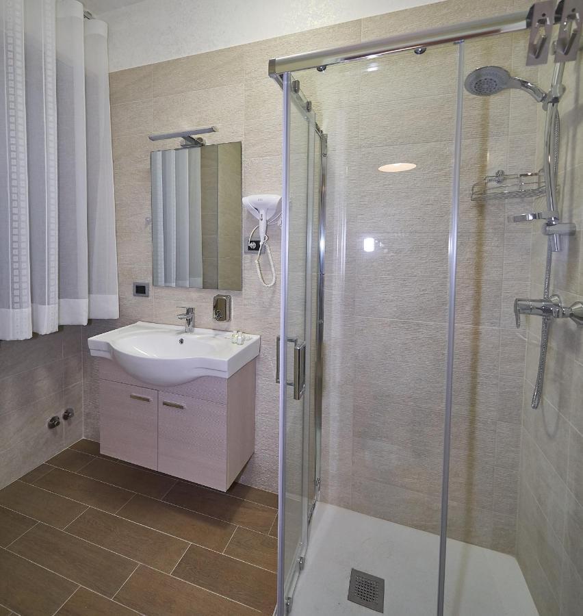 B&B Mary Grace Rossano Stazione Экстерьер фото